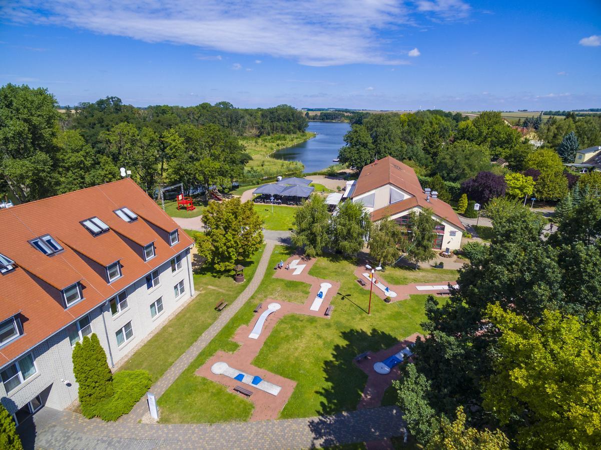 Bernstein Acamed Resort Nienburg  Eksteriør bilde